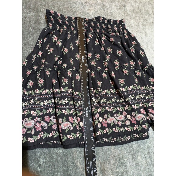 Black Floral Boho Mini Skirt Size Large Smocked Waist Hollister Ultra High Rise - Picture 3 of 4